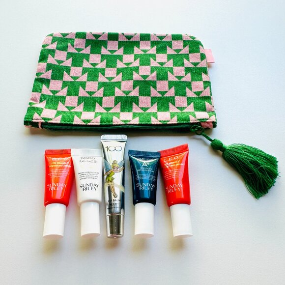 3440 SUNDAY RILEY DELUXE SAMPLE SIZE BUNDLE LOT KIT WITH MAKEUP COSMETIC BAG - Picture 1 of 5
